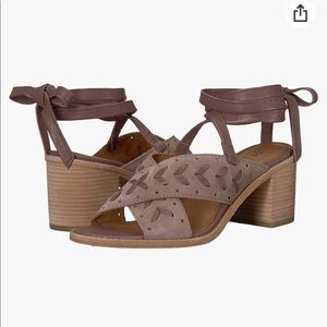 Frye Bianca Woven Perf Ankle Strap Heeled Sandal